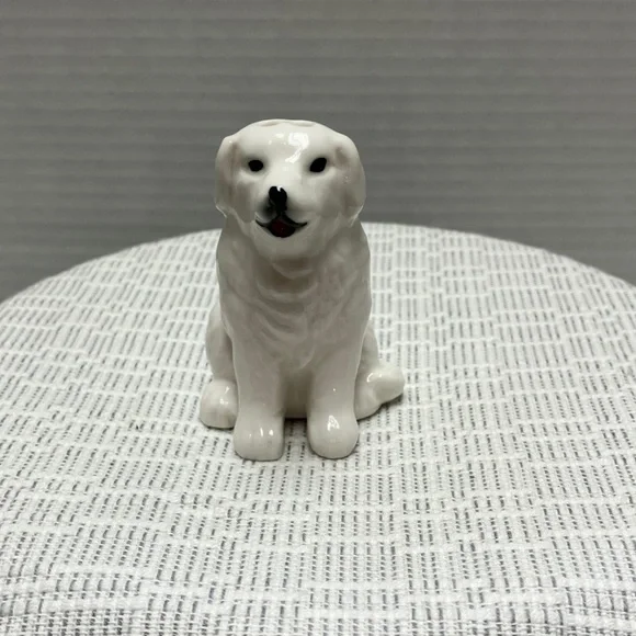 Ceramic Dog Salt and Pepper Shakers - Picture 5 of 7